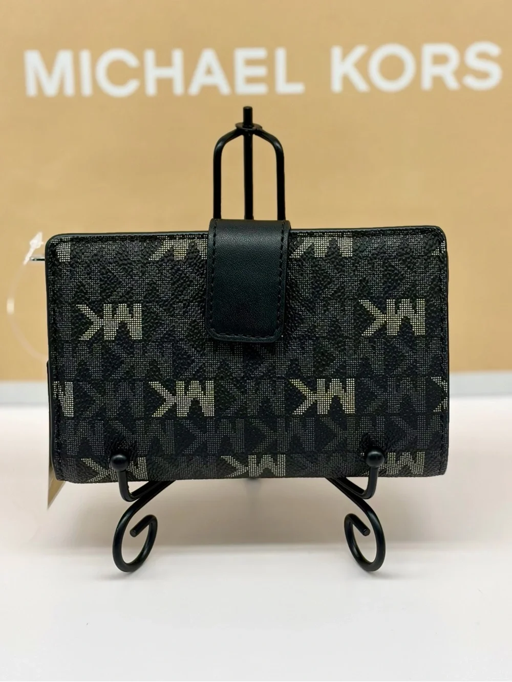 Michael Kors compact bi